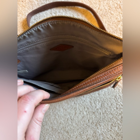 Fossil Tan Leather Crossbody Bag - Picture 8 of 13